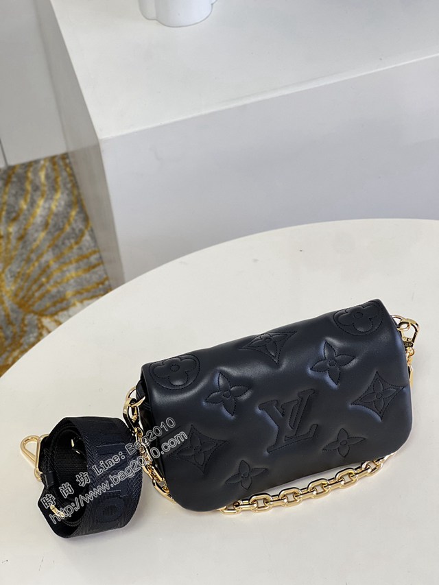 LV專櫃2023新款Wallet on Strap手袋 M81398黑 路易威登Bubblegram系列牛皮壓花鏈條肩背包 dn1208